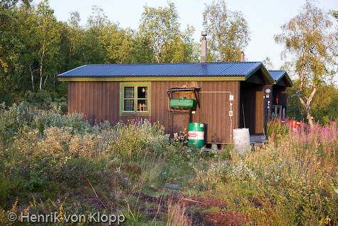 Stuga vid Mavas fiskecamp